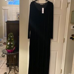 Navy blue velvet maxi dress. NWT Size 3x